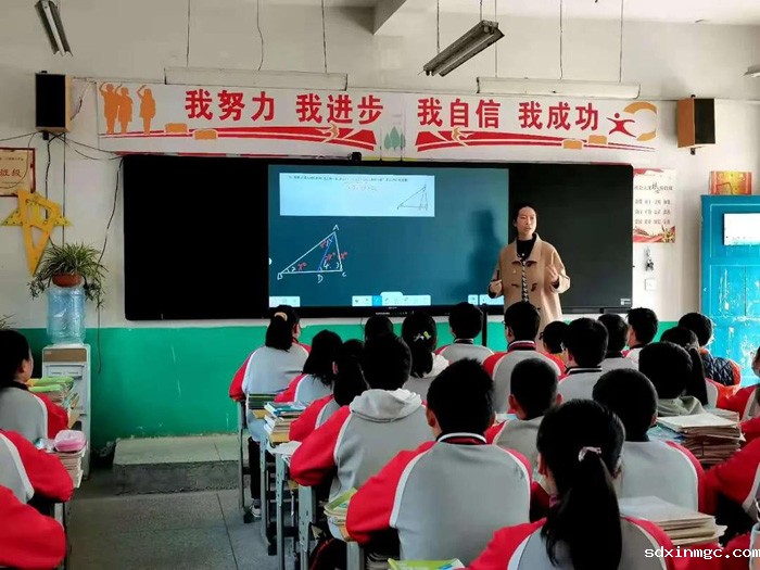 “爱心助学，情暖冬日”  ——我商会常务副会长单位为怀远双沟中(图3)